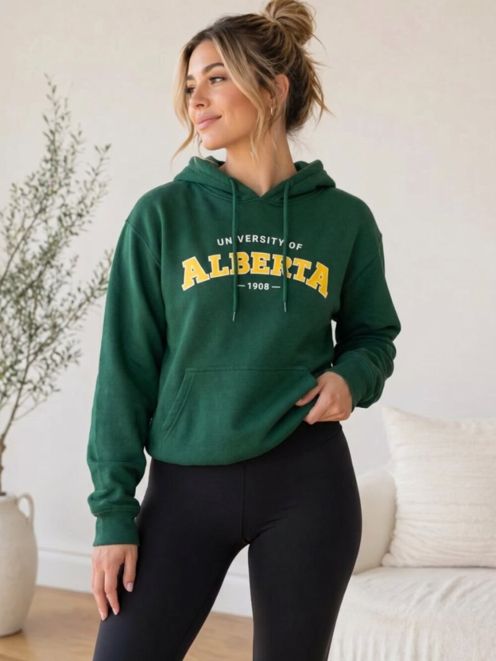 UNIVERSITY WOMENS HOODIE (MEDIUM)